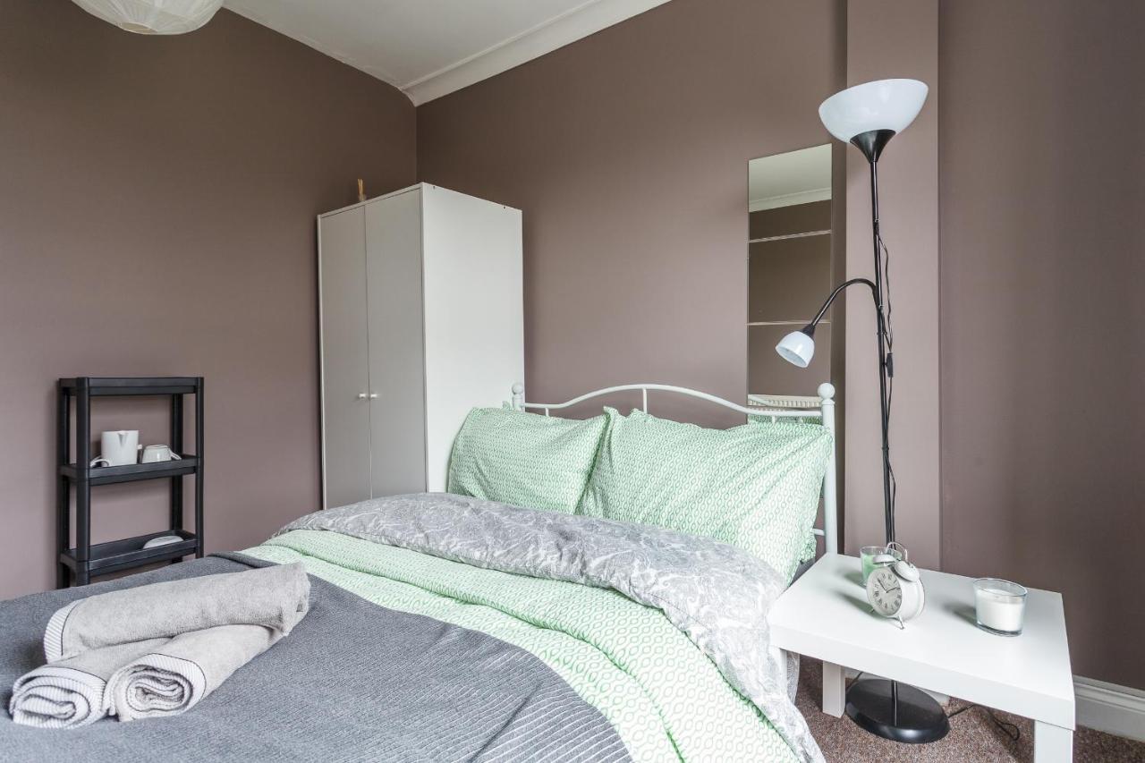 Shirley House 1, Guest House, Self Catering, Self Check In With Smart Locks, Use Of Fully Equipped Kitchen, Walking Distance To Southampton Central, Excellent Transport Links, Ideal For Longer Stays Extérieur photo