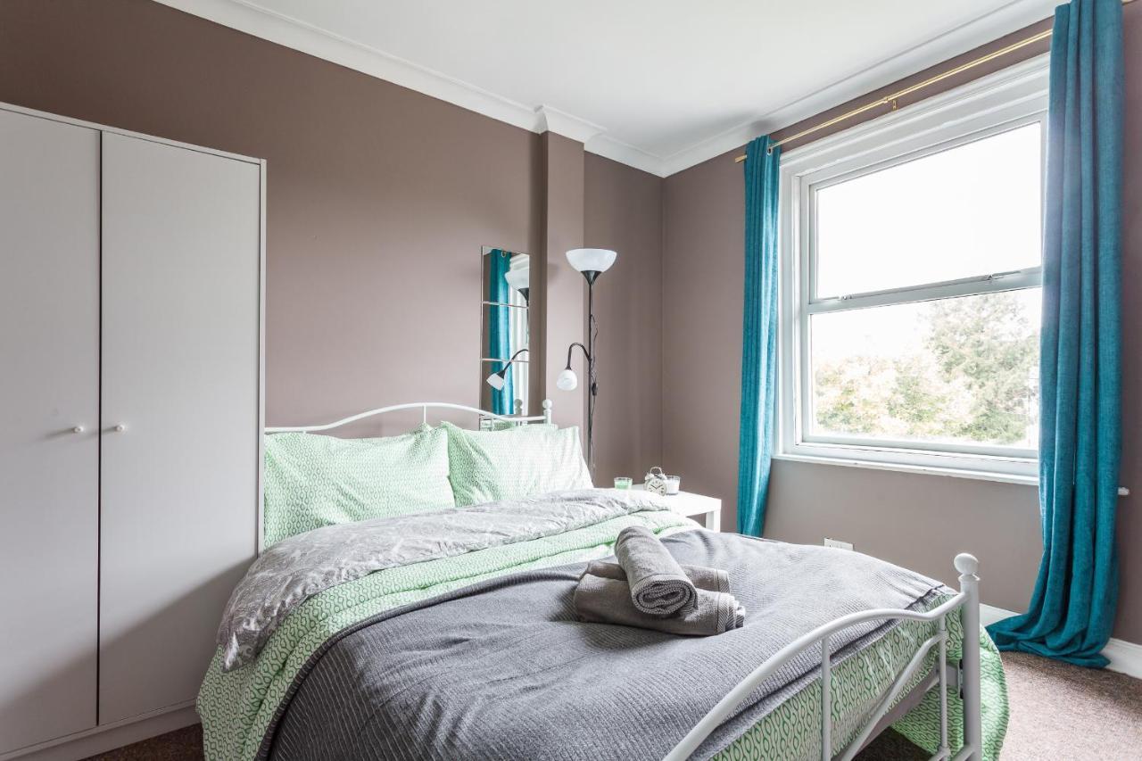 Shirley House 1, Guest House, Self Catering, Self Check In With Smart Locks, Use Of Fully Equipped Kitchen, Walking Distance To Southampton Central, Excellent Transport Links, Ideal For Longer Stays Extérieur photo
