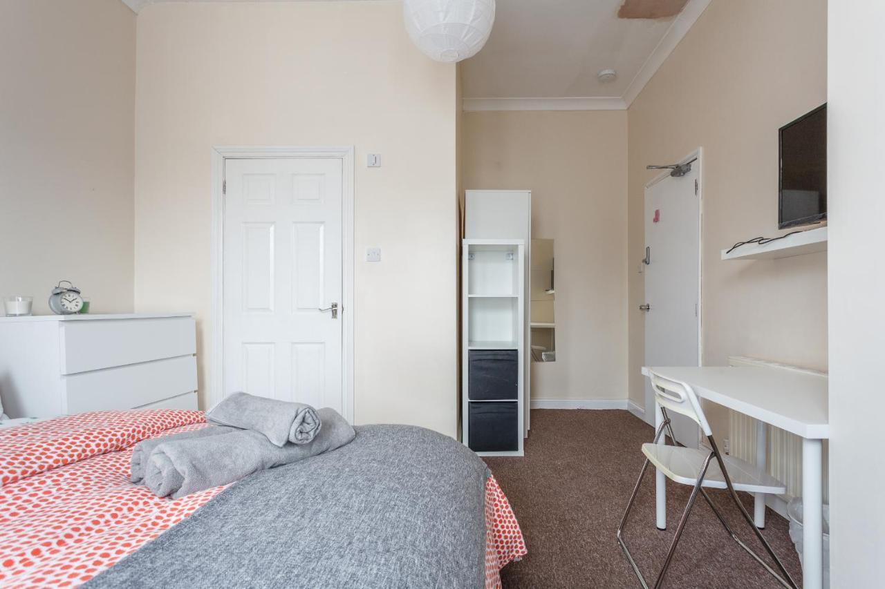 Shirley House 1, Guest House, Self Catering, Self Check In With Smart Locks, Use Of Fully Equipped Kitchen, Walking Distance To Southampton Central, Excellent Transport Links, Ideal For Longer Stays Extérieur photo