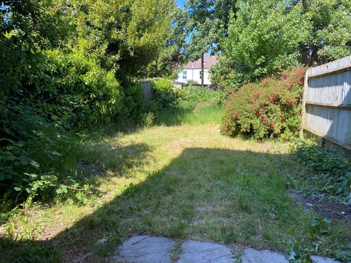 Shirley House 1, Guest House, Self Catering, Self Check In With Smart Locks, Use Of Fully Equipped Kitchen, Walking Distance To Southampton Central, Excellent Transport Links, Ideal For Longer Stays Extérieur photo