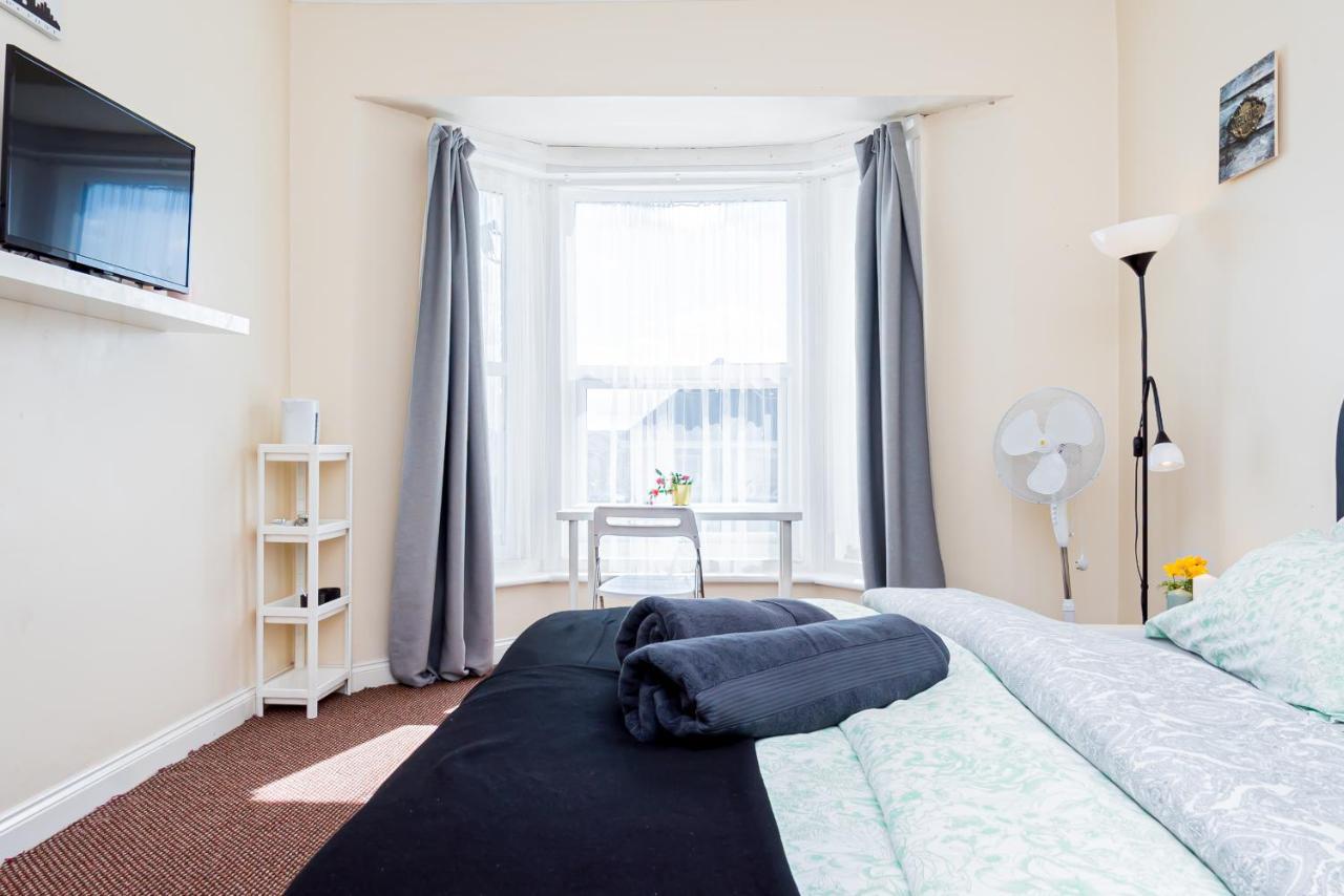 Shirley House 1, Guest House, Self Catering, Self Check In With Smart Locks, Use Of Fully Equipped Kitchen, Walking Distance To Southampton Central, Excellent Transport Links, Ideal For Longer Stays Extérieur photo