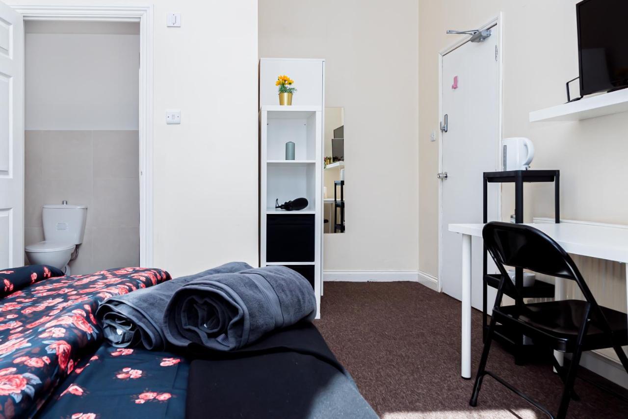 Shirley House 1, Guest House, Self Catering, Self Check In With Smart Locks, Use Of Fully Equipped Kitchen, Walking Distance To Southampton Central, Excellent Transport Links, Ideal For Longer Stays Extérieur photo
