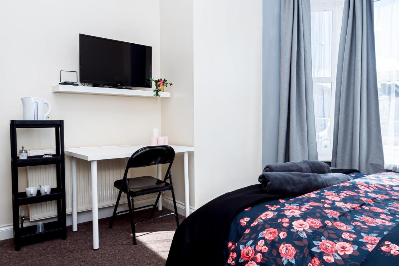 Shirley House 1, Guest House, Self Catering, Self Check In With Smart Locks, Use Of Fully Equipped Kitchen, Walking Distance To Southampton Central, Excellent Transport Links, Ideal For Longer Stays Extérieur photo