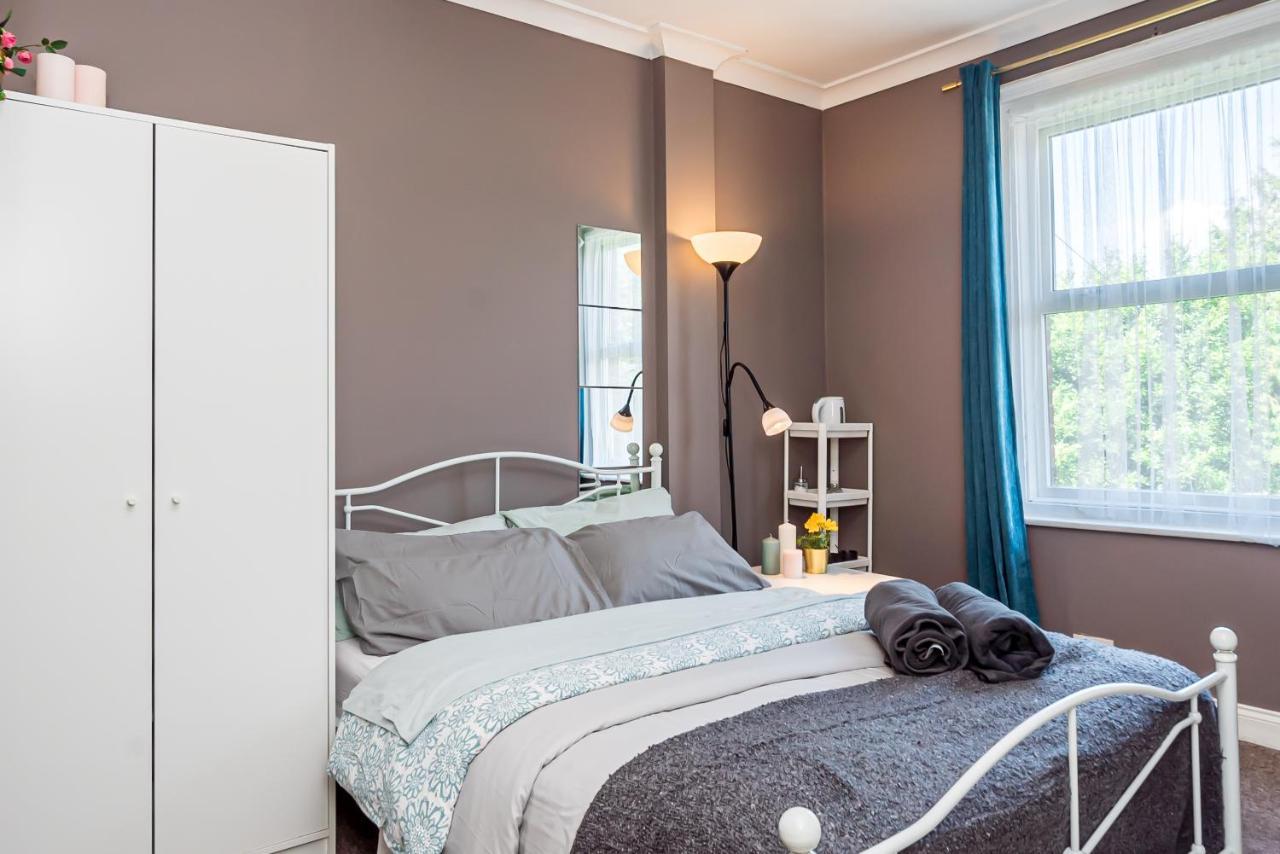 Shirley House 1, Guest House, Self Catering, Self Check In With Smart Locks, Use Of Fully Equipped Kitchen, Walking Distance To Southampton Central, Excellent Transport Links, Ideal For Longer Stays Extérieur photo