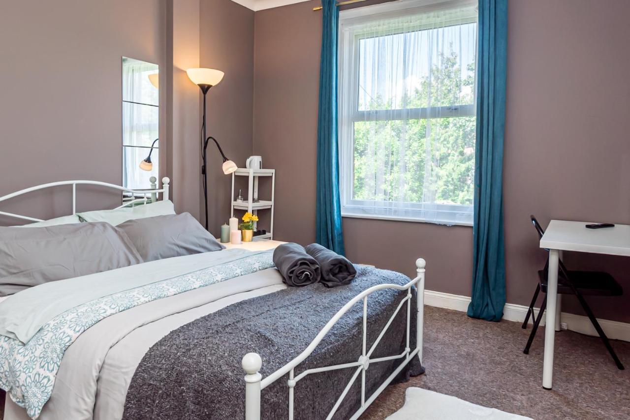 Shirley House 1, Guest House, Self Catering, Self Check In With Smart Locks, Use Of Fully Equipped Kitchen, Walking Distance To Southampton Central, Excellent Transport Links, Ideal For Longer Stays Extérieur photo