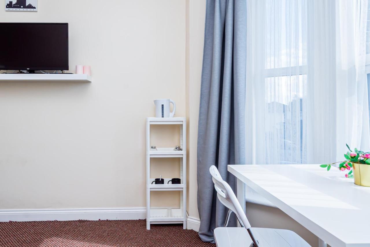 Shirley House 1, Guest House, Self Catering, Self Check In With Smart Locks, Use Of Fully Equipped Kitchen, Walking Distance To Southampton Central, Excellent Transport Links, Ideal For Longer Stays Extérieur photo