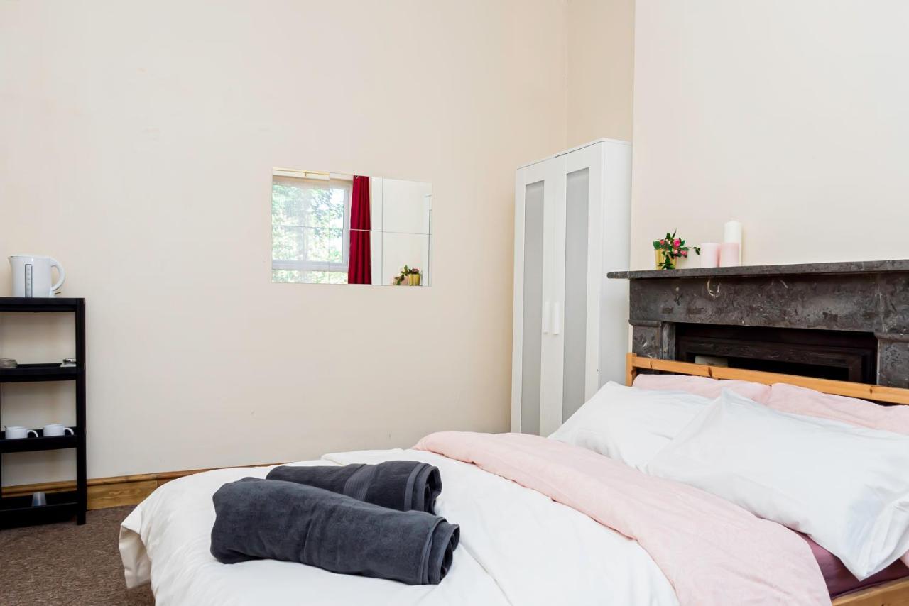 Shirley House 1, Guest House, Self Catering, Self Check In With Smart Locks, Use Of Fully Equipped Kitchen, Walking Distance To Southampton Central, Excellent Transport Links, Ideal For Longer Stays Extérieur photo