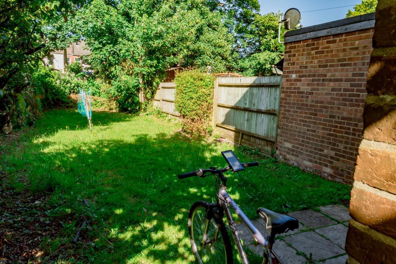 Shirley House 1, Guest House, Self Catering, Self Check In With Smart Locks, Use Of Fully Equipped Kitchen, Walking Distance To Southampton Central, Excellent Transport Links, Ideal For Longer Stays Extérieur photo