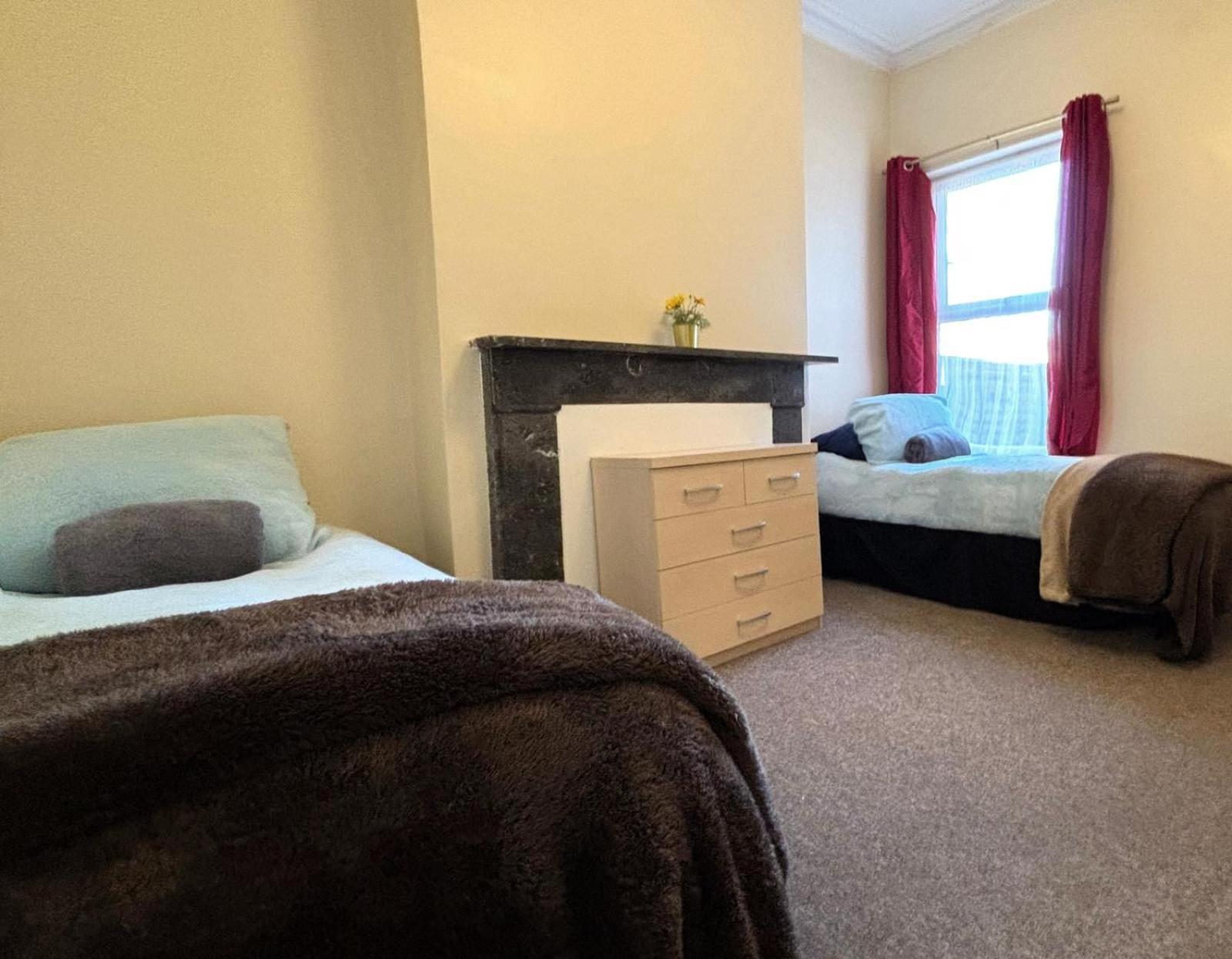 Shirley House 1, Guest House, Self Catering, Self Check In With Smart Locks, Use Of Fully Equipped Kitchen, Walking Distance To Southampton Central, Excellent Transport Links, Ideal For Longer Stays Extérieur photo